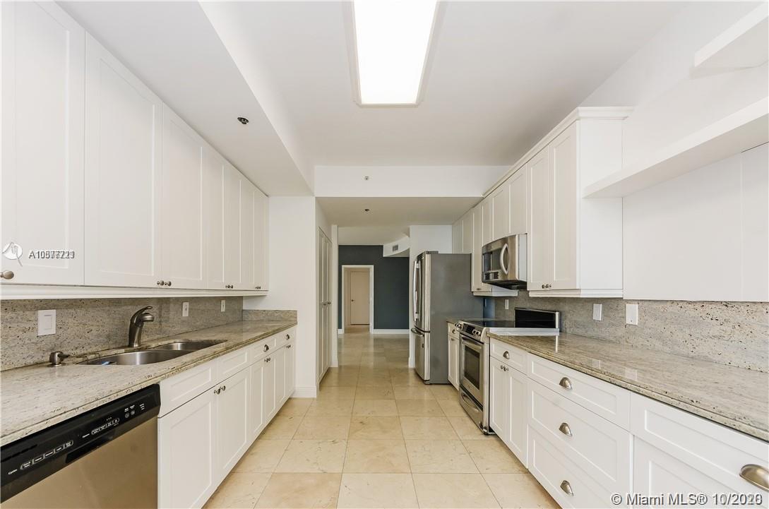 Miami, FL 33131,888 Brickell Key Dr #1503