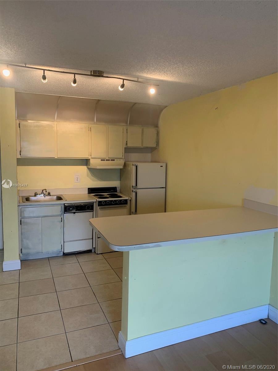 Cutler Bay, FL 33189,8200 SW 210th St #315