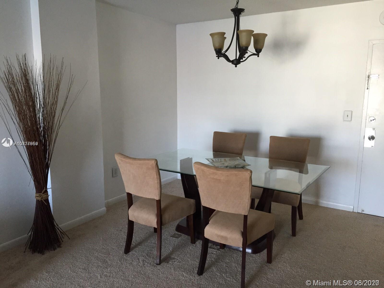 Sunny Isles Beach, FL 33160,400 Kings Point Dr #811