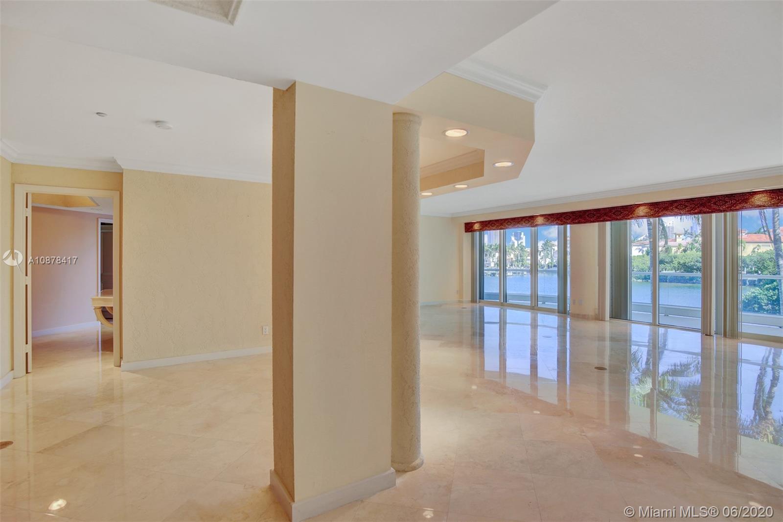 Aventura, FL 33160,7000 Island Blvd #101