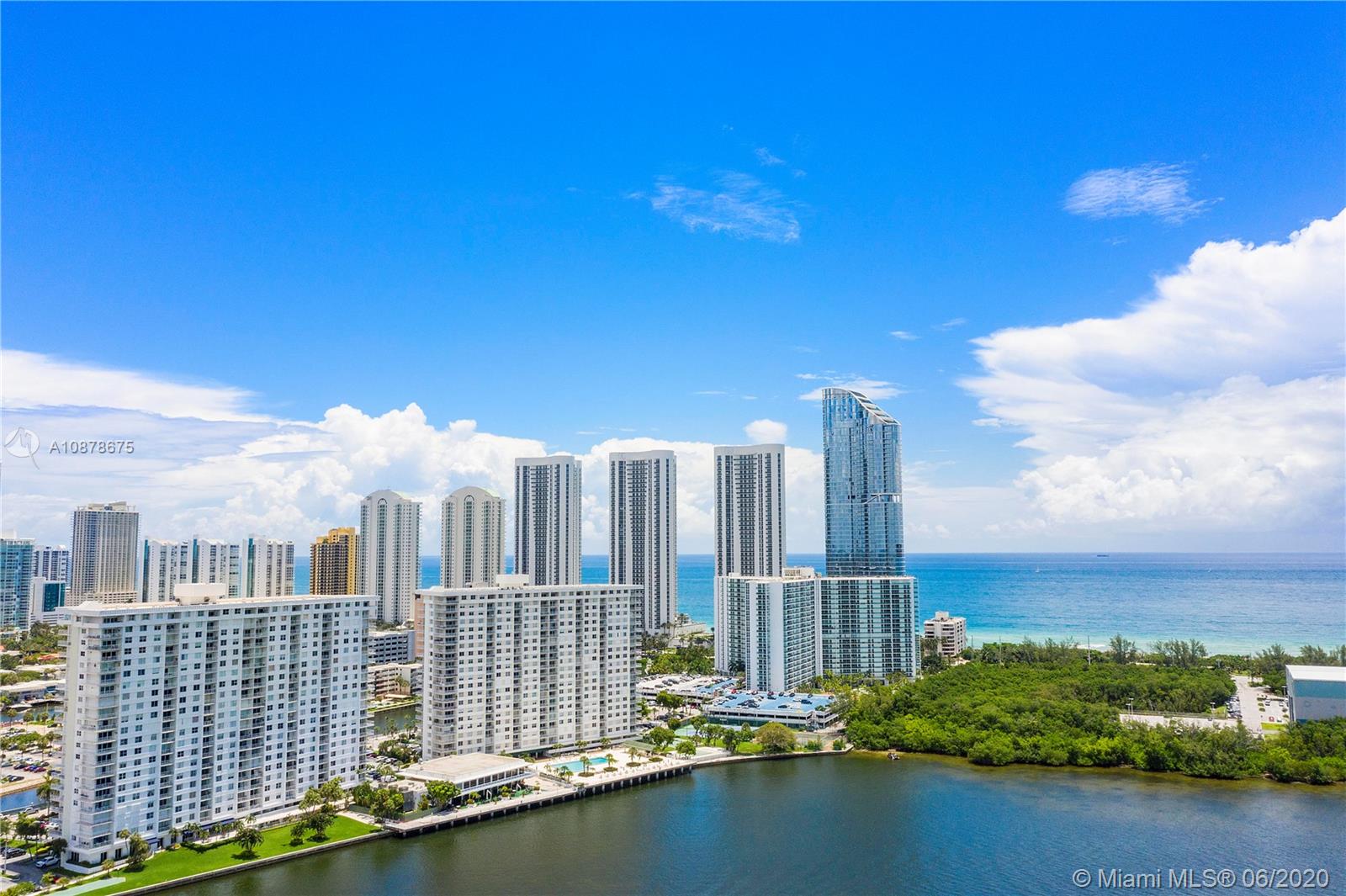 Sunny Isles Beach, FL 33160,300 Bayview Dr #1515