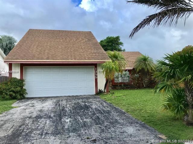 Homestead, FL 33035,1355 S Fieldlark Ln