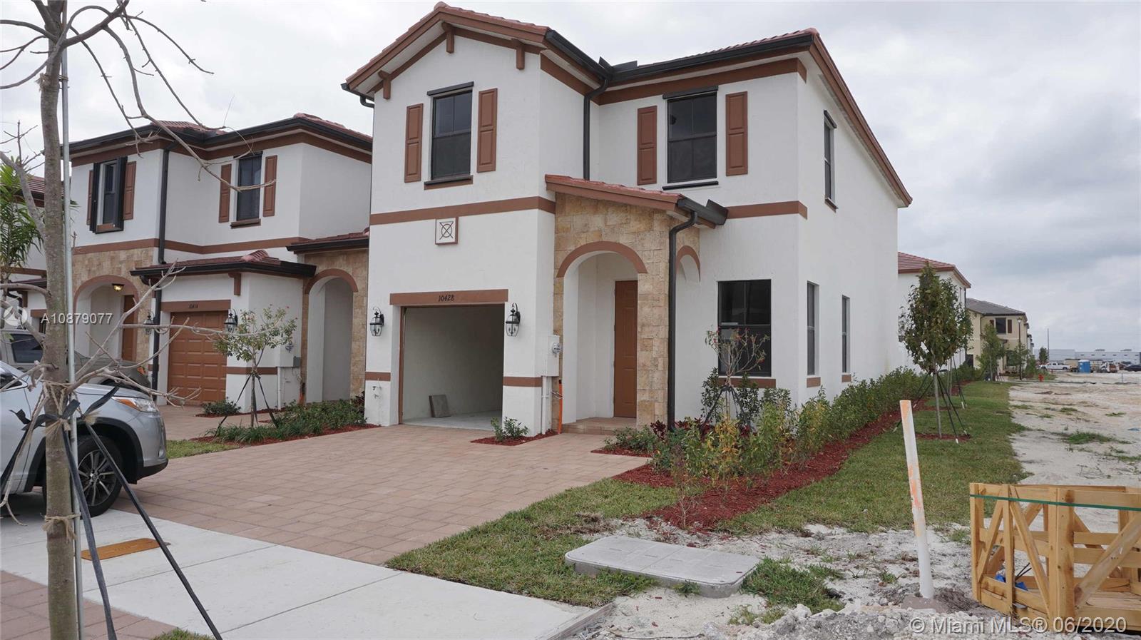 10428 W 32nd Ln, Hialeah, FL 33018