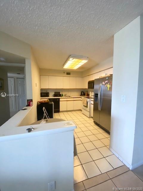 Aventura, FL 33180,3530 Mystic Pointe Dr #411