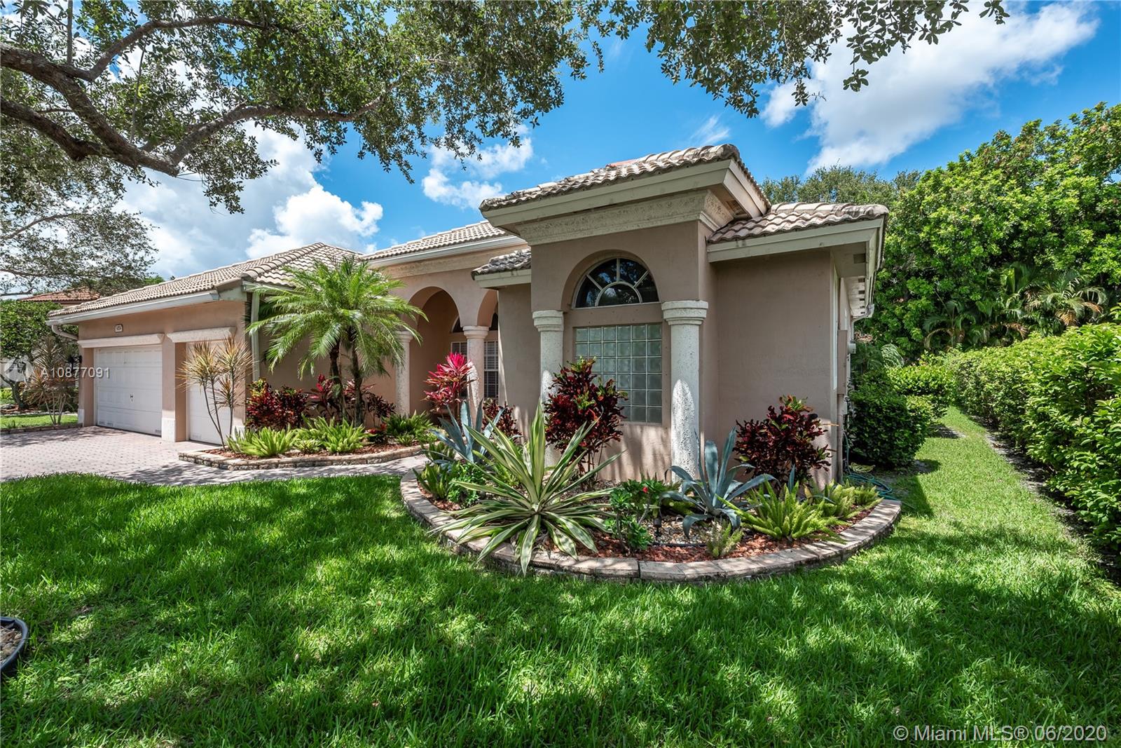 5024 NW 57th Way, Coral Springs, FL 33067