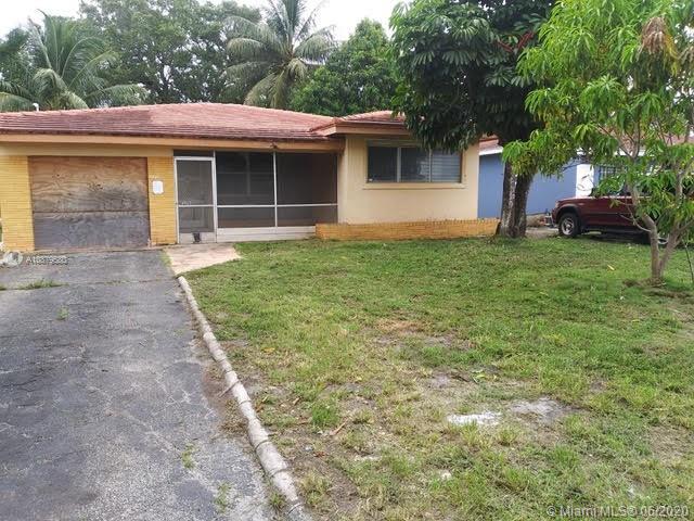 1321 NE 158th St, North Miami Beach, FL 33162