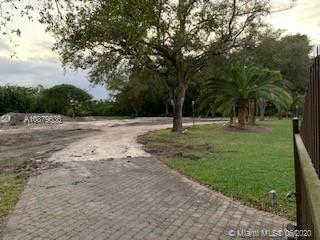 12900 NW 2nd St, Miami, FL 33182
