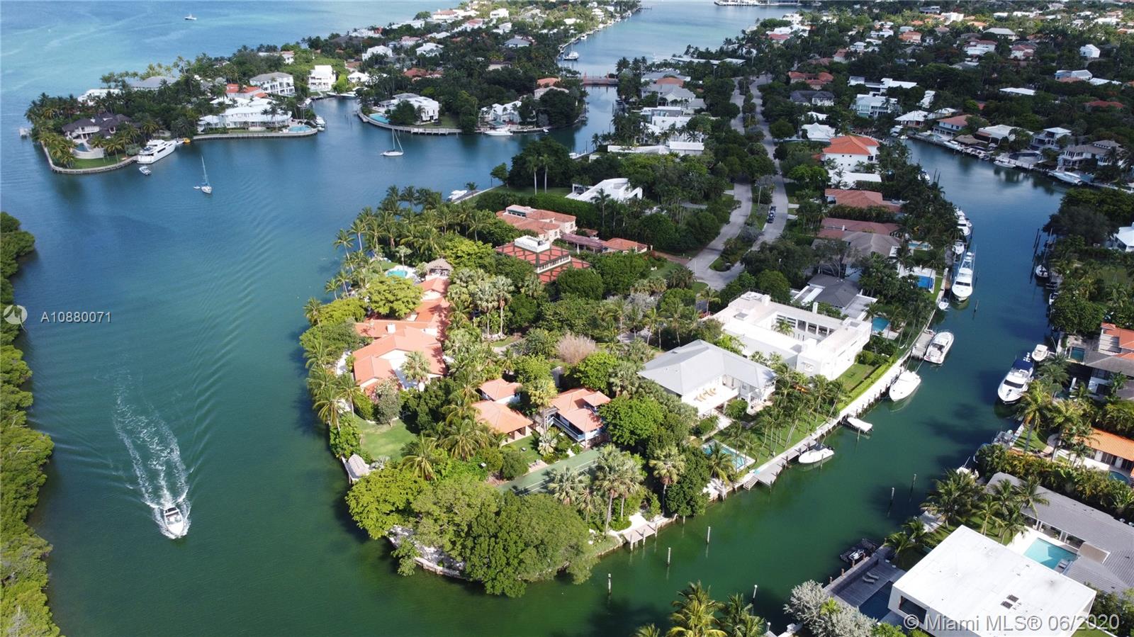 Key Biscayne, FL 33149,960 Harbor Dr