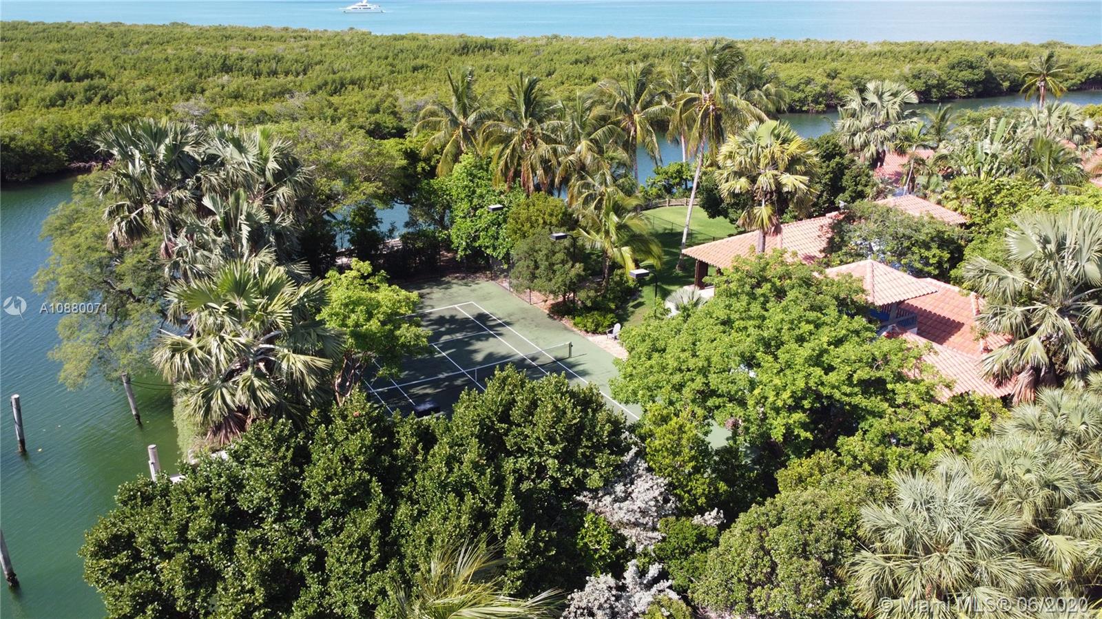 Key Biscayne, FL 33149,960 Harbor Dr