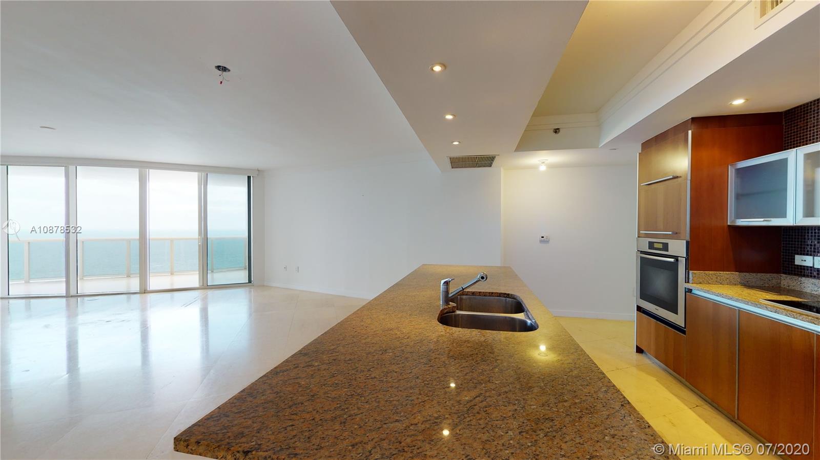 Sunny Isles Beach, FL 33160,17201 Collins Ave #3507