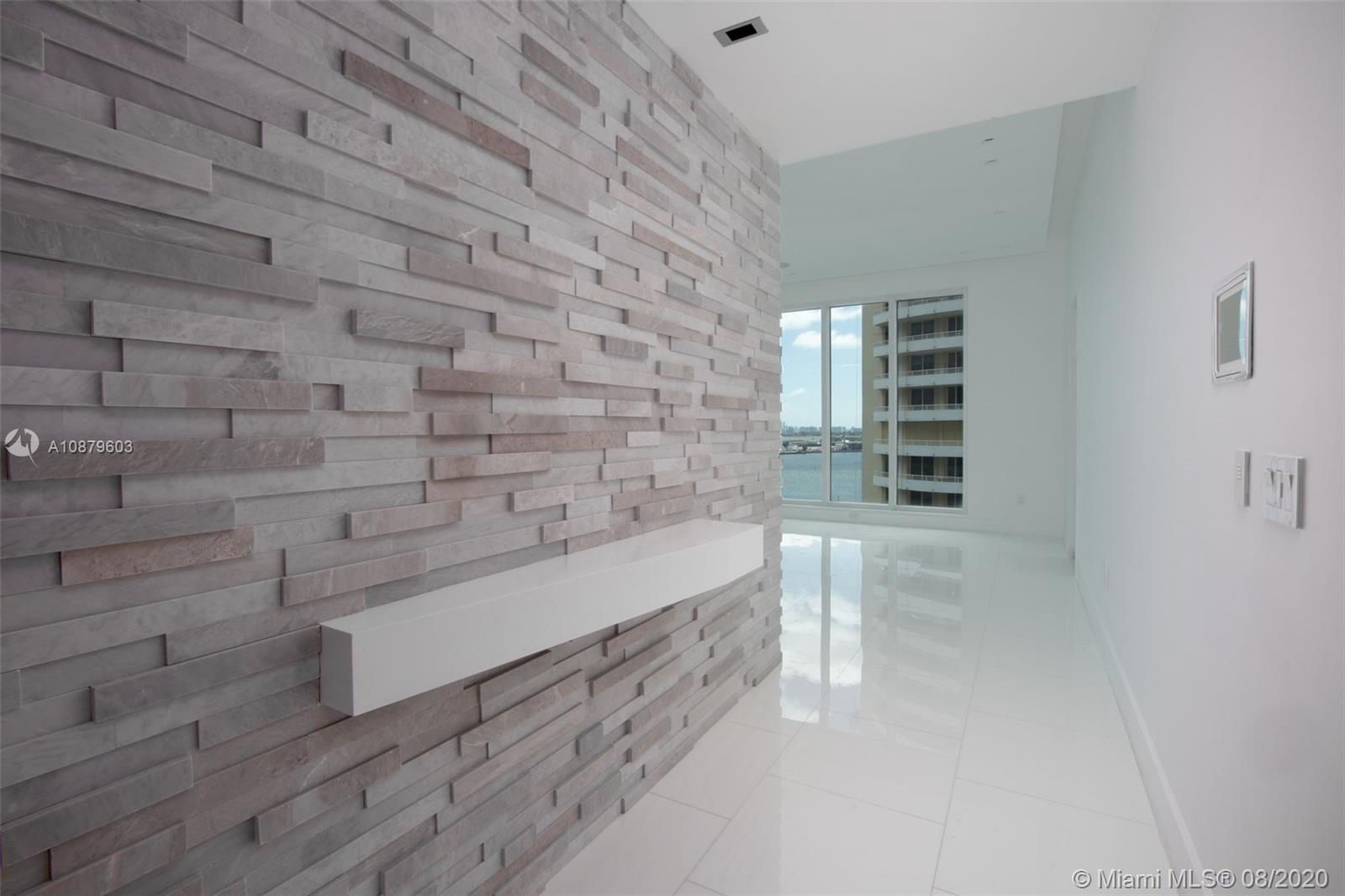 Miami, FL 33131,900 Brickell Key Blvd #1403