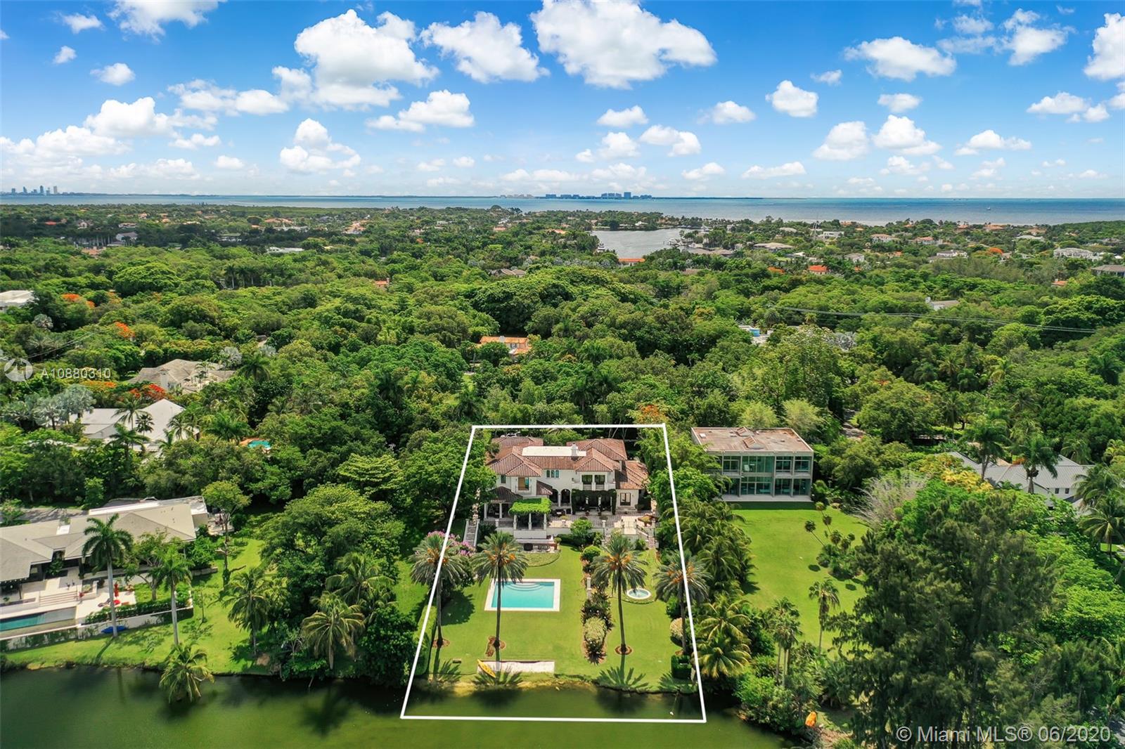 Coral Gables, FL 33156,8860 Hammock Lake Ct