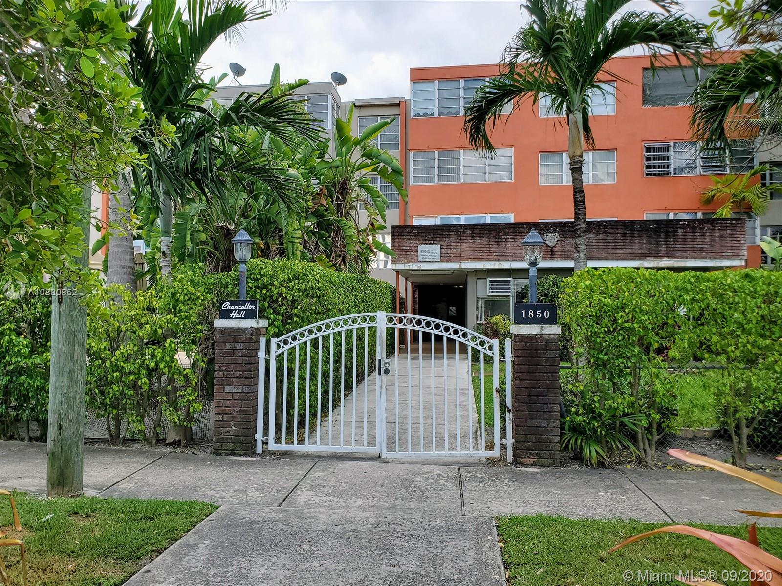 North Miami Beach, FL 33162,1850 NE 169th St #302