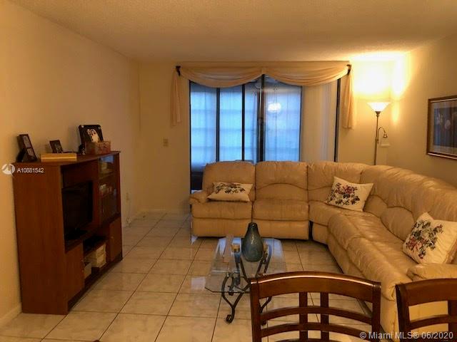 2850 Somerset Dr #312L, Lauderdale Lakes, FL 33311