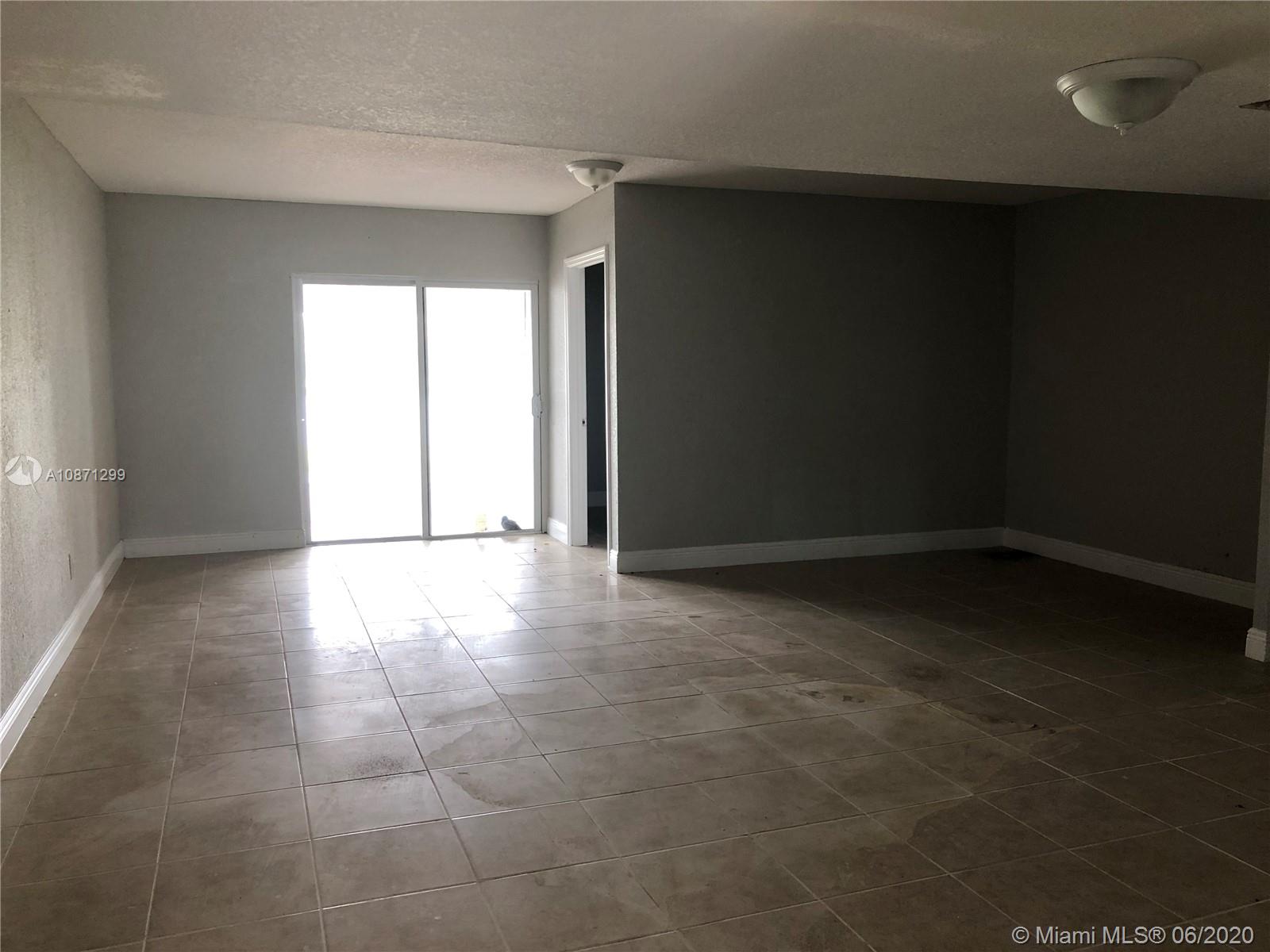 Hialeah, FL 33014,1695 W 72nd St #1695