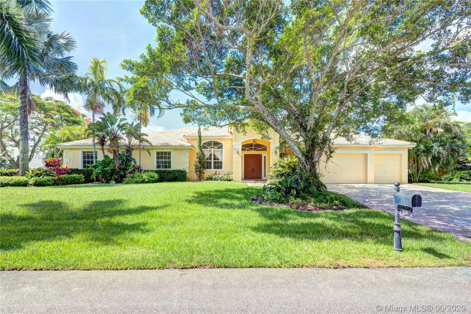 15242 SW 17th St, Davie, FL 33326