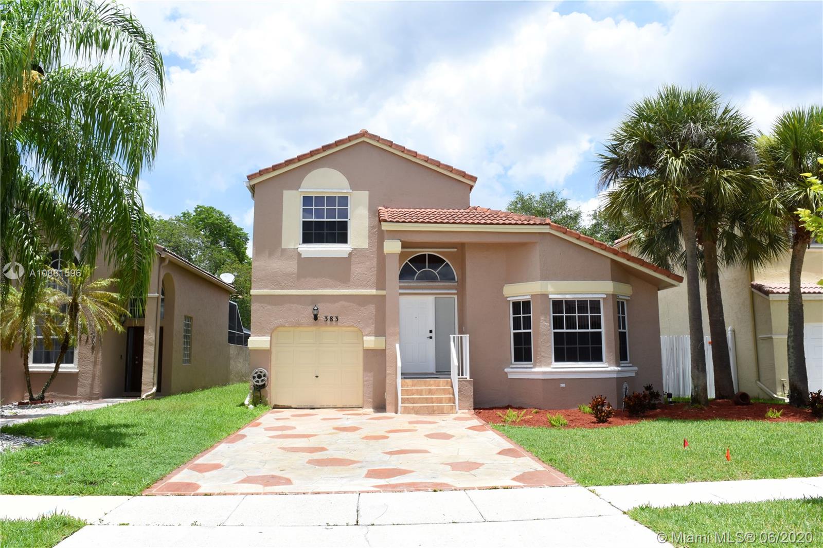 383 NW 152nd Ln, Pembroke Pines, FL 33028