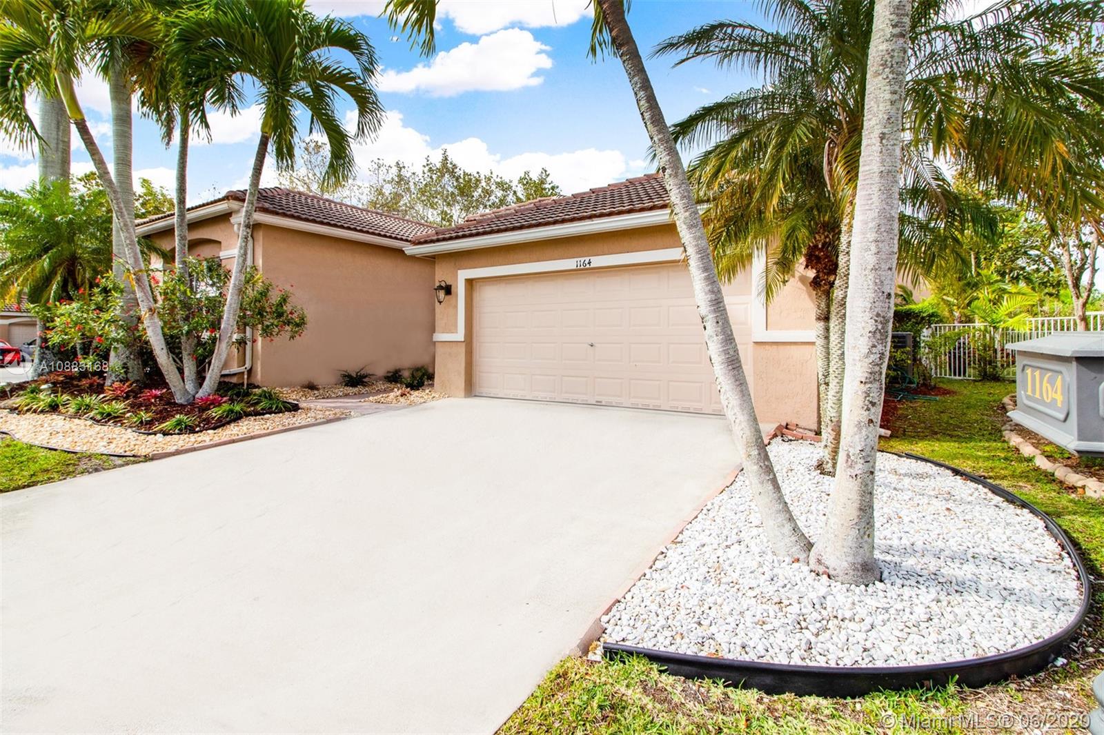 Weston, FL 33327,1164 Chenille Cir