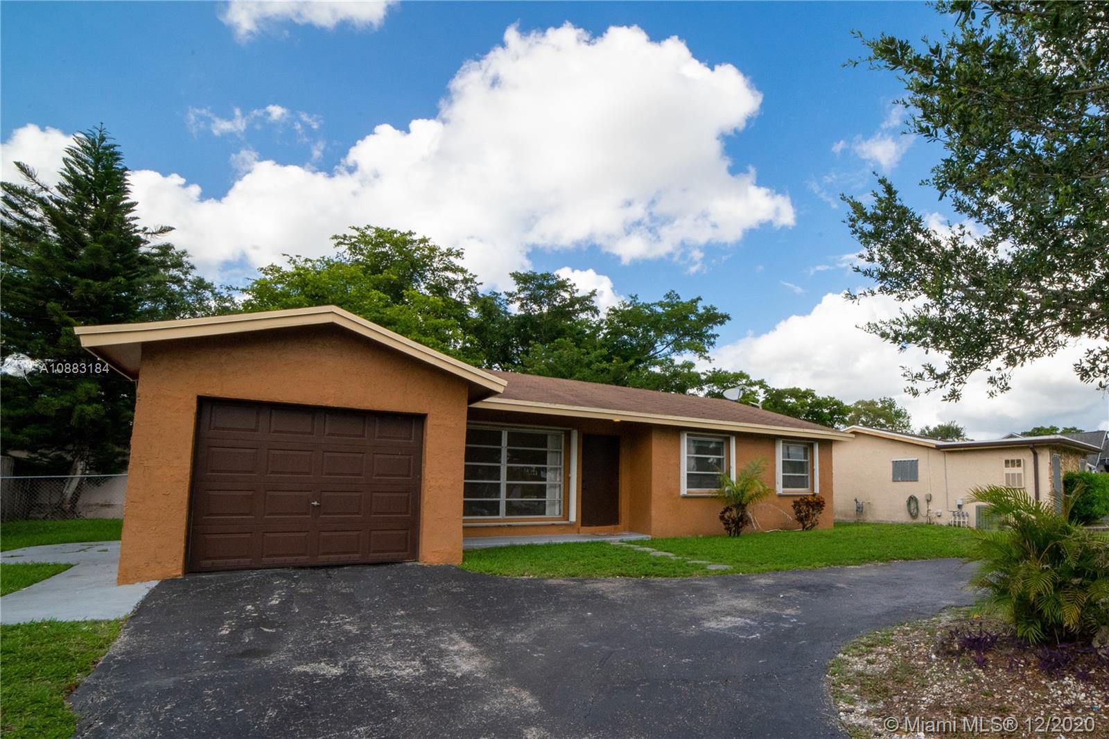 12031 NW 33rd St, Sunrise, FL 33323