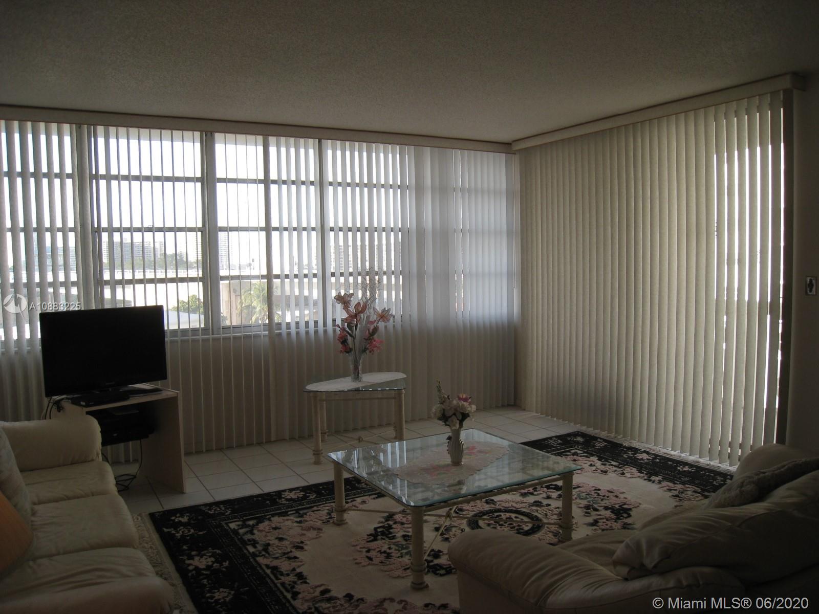 Hallandale Beach, FL 33009,1817 S Ocean Dr #415