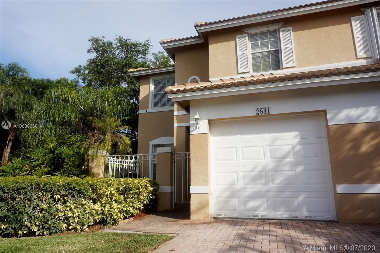 2841 NW 99th Ter, Sunrise, FL 33322