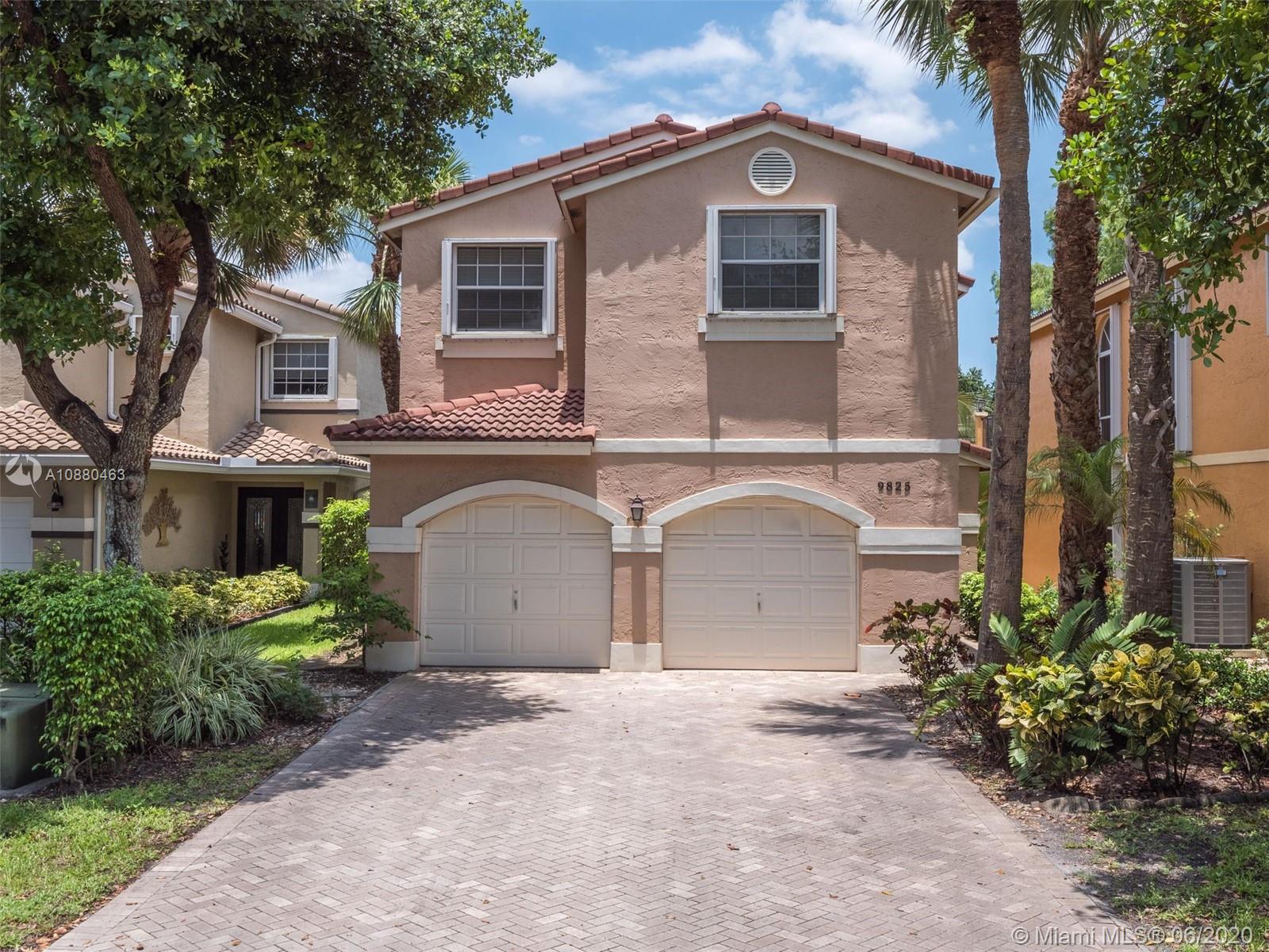 Plantation, FL 33324,9825 Fairway Cove Ln