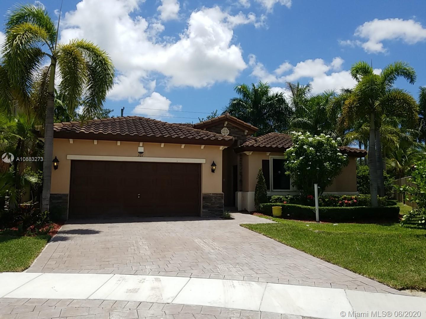 101 NE 27th Ter, Homestead, FL 33033