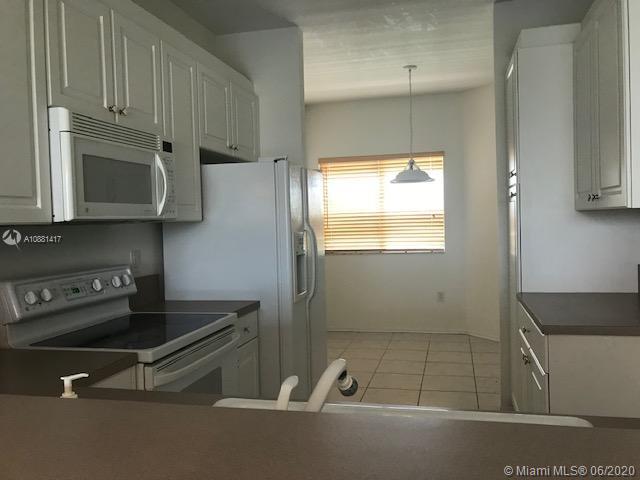 Tamarac, FL 33321,7765 Yardley Dr #313