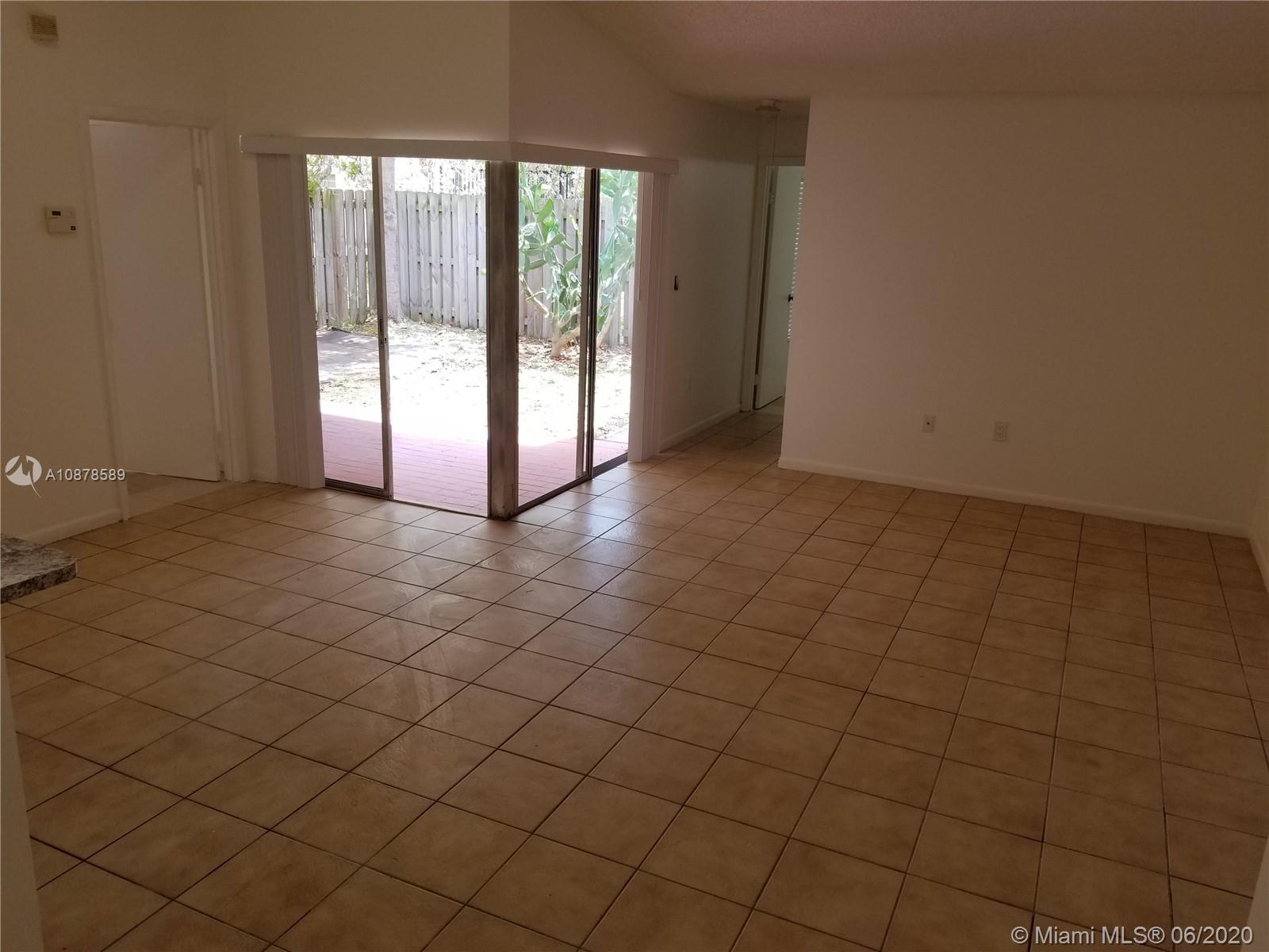 Miami, FL 33179,21383 NE 8th Ct #2