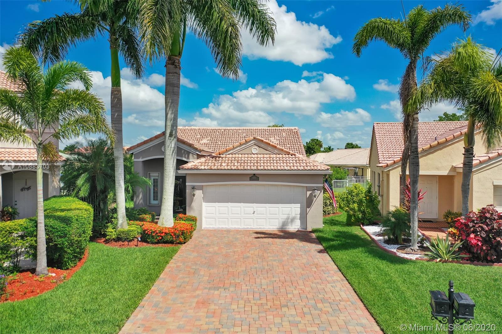 Weston, FL 33331,4255 Magnolia Ridge Dr