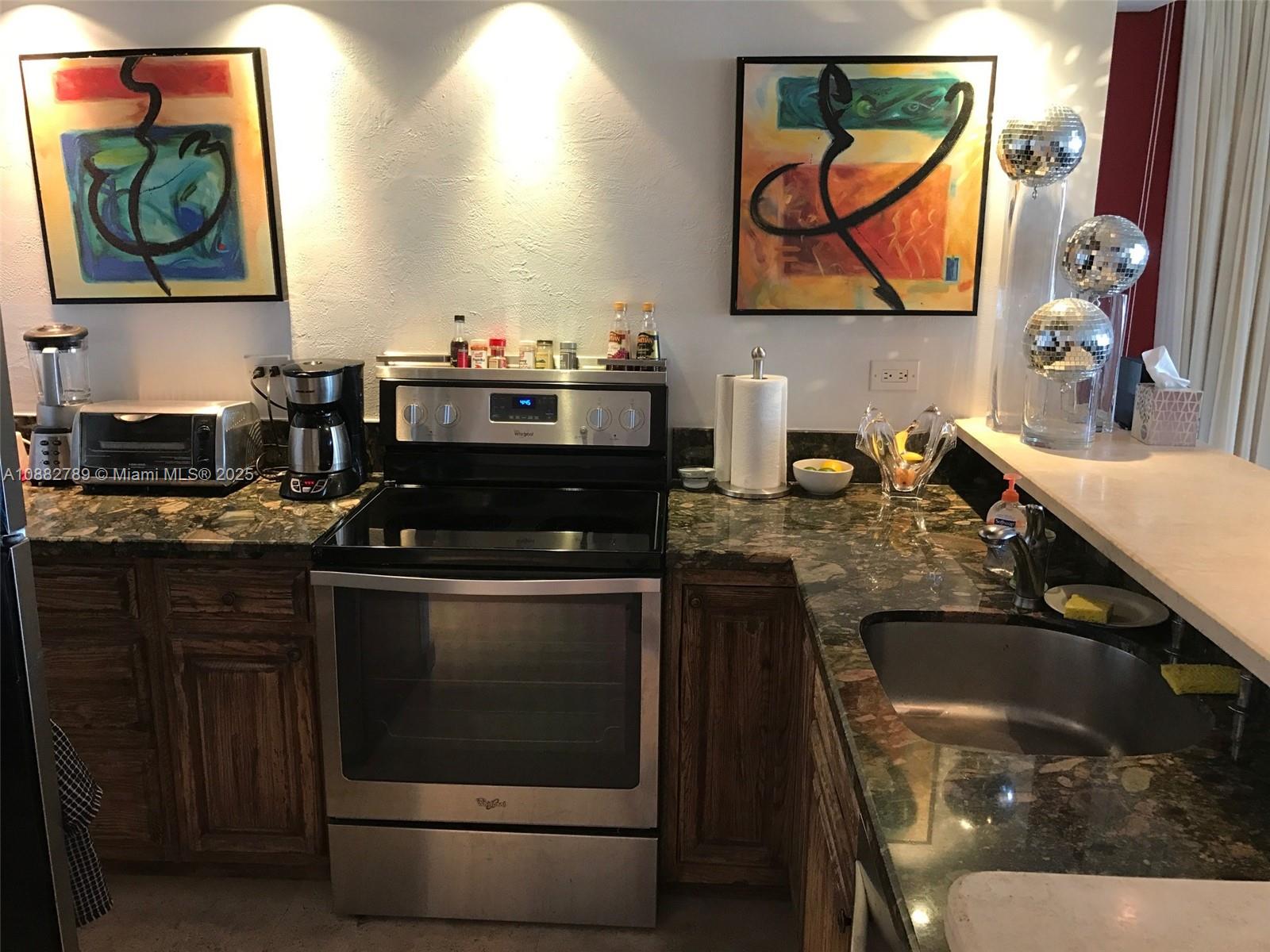 100 Lincoln Rd 644, Miami Beach, Florida 33139, 1 Bedroom Bedrooms, ,1 BathroomBathrooms,Residentiallease,For Rent,100 Lincoln Rd 644,A10882789