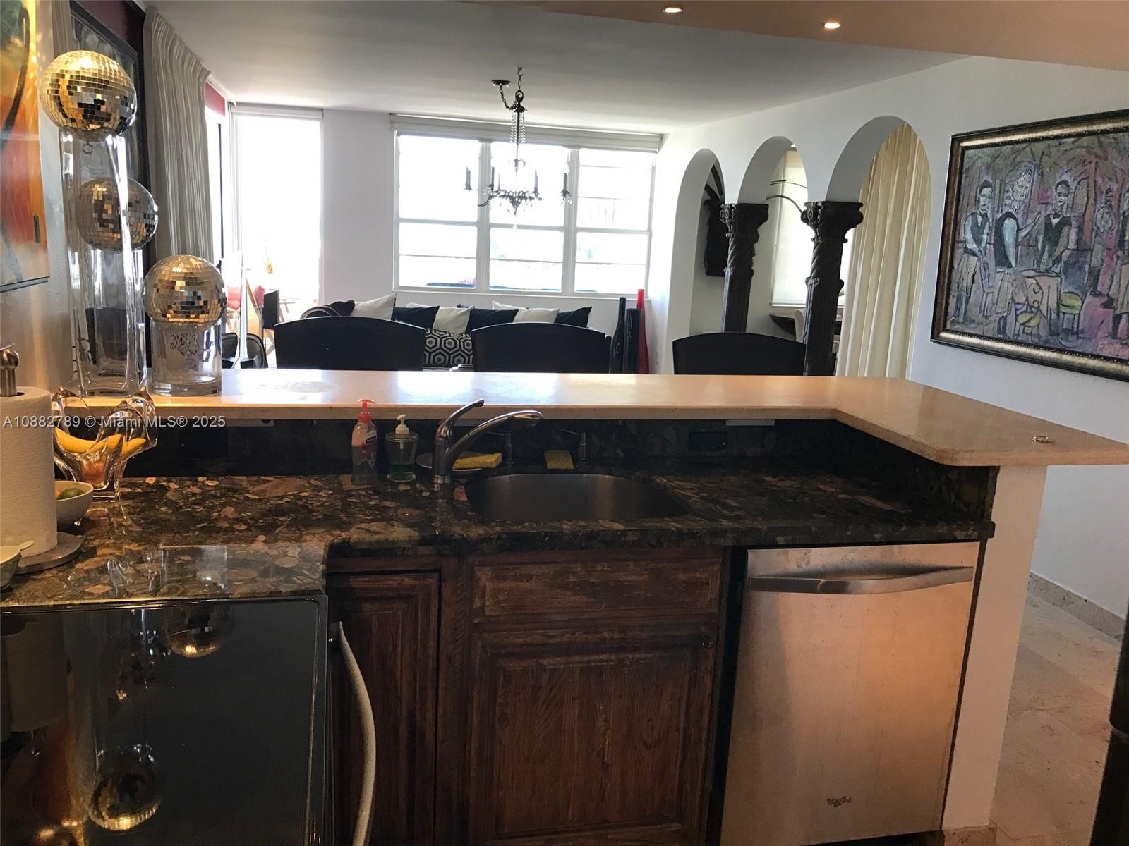 100 Lincoln Rd 644, Miami Beach, Florida 33139, 1 Bedroom Bedrooms, ,1 BathroomBathrooms,Residentiallease,For Rent,100 Lincoln Rd 644,A10882789