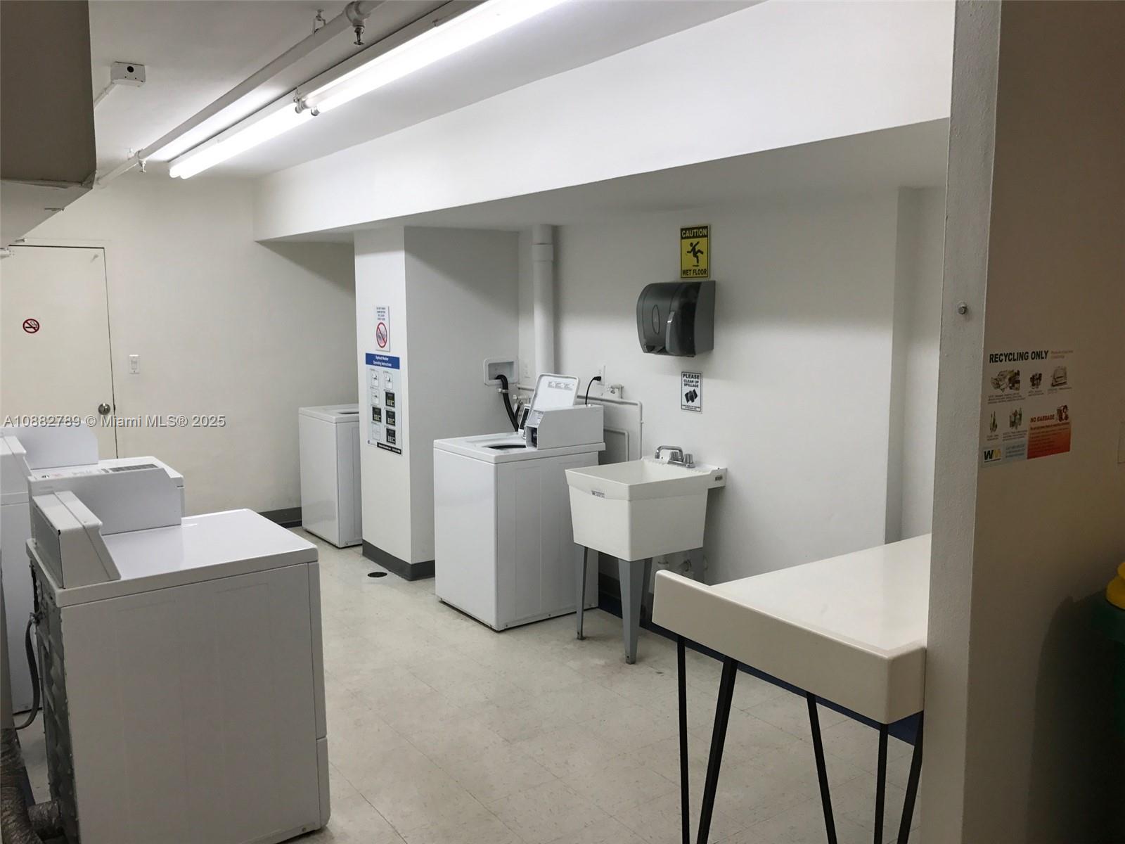 100 Lincoln Rd 644, Miami Beach, Florida 33139, 1 Bedroom Bedrooms, ,1 BathroomBathrooms,Residentiallease,For Rent,100 Lincoln Rd 644,A10882789