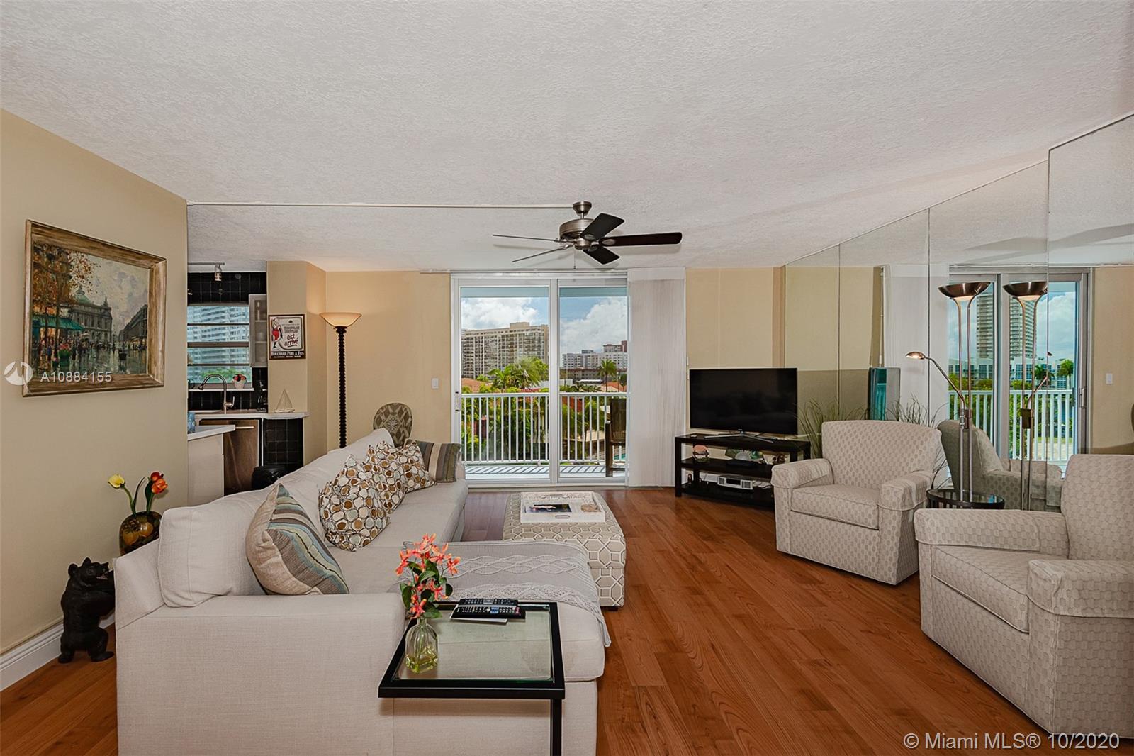 Hallandale Beach, FL 33009,137 E Golden Isles Drive #407