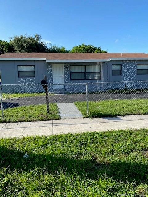 2453 NW 175th St, Miami Gardens, FL 33056