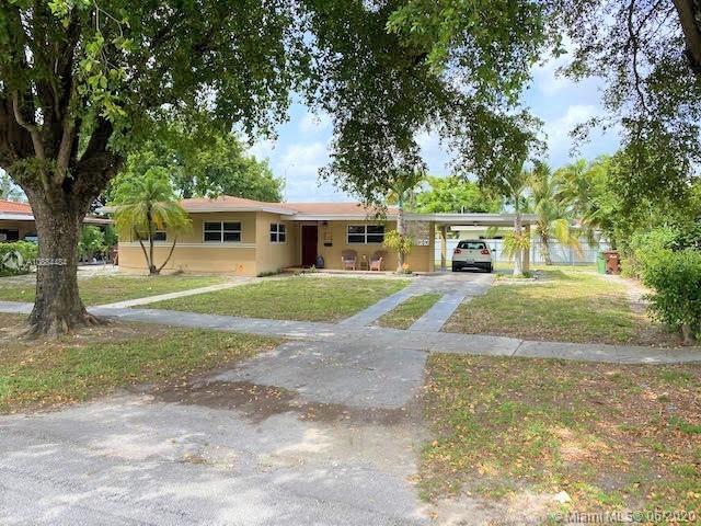 584 W 65th Dr, Hialeah, FL 33012