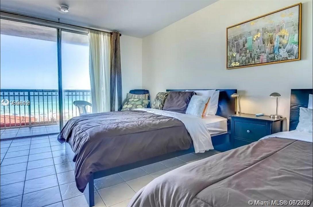 Sunny Isles Beach, FL 33160,19201 Collins Ave #115