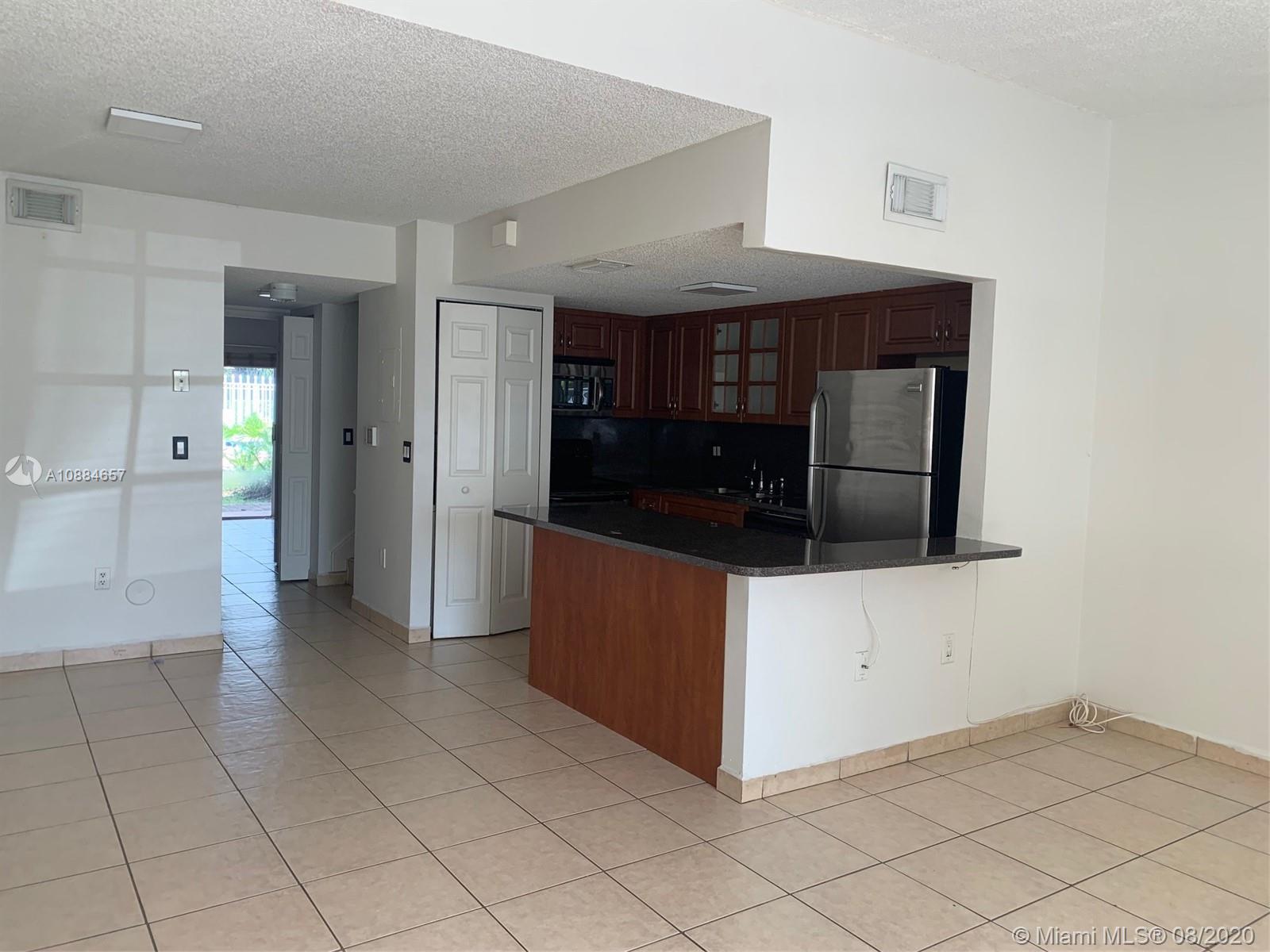 6866 NW 166th Ter #902, Miami Lakes, FL 33014