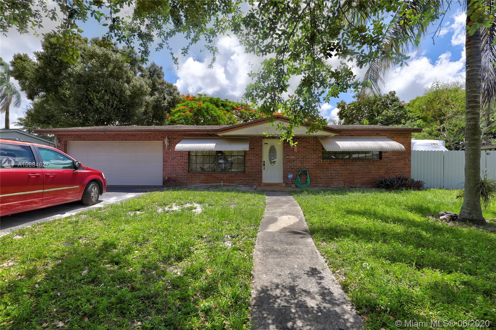 1520 SW 52nd Ave, Plantation, FL 33317