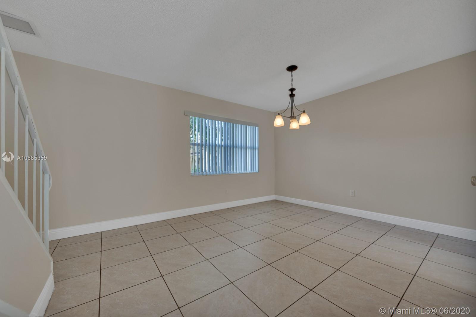 Coral Springs, FL 33065,10711 La Placida Dr #1-4