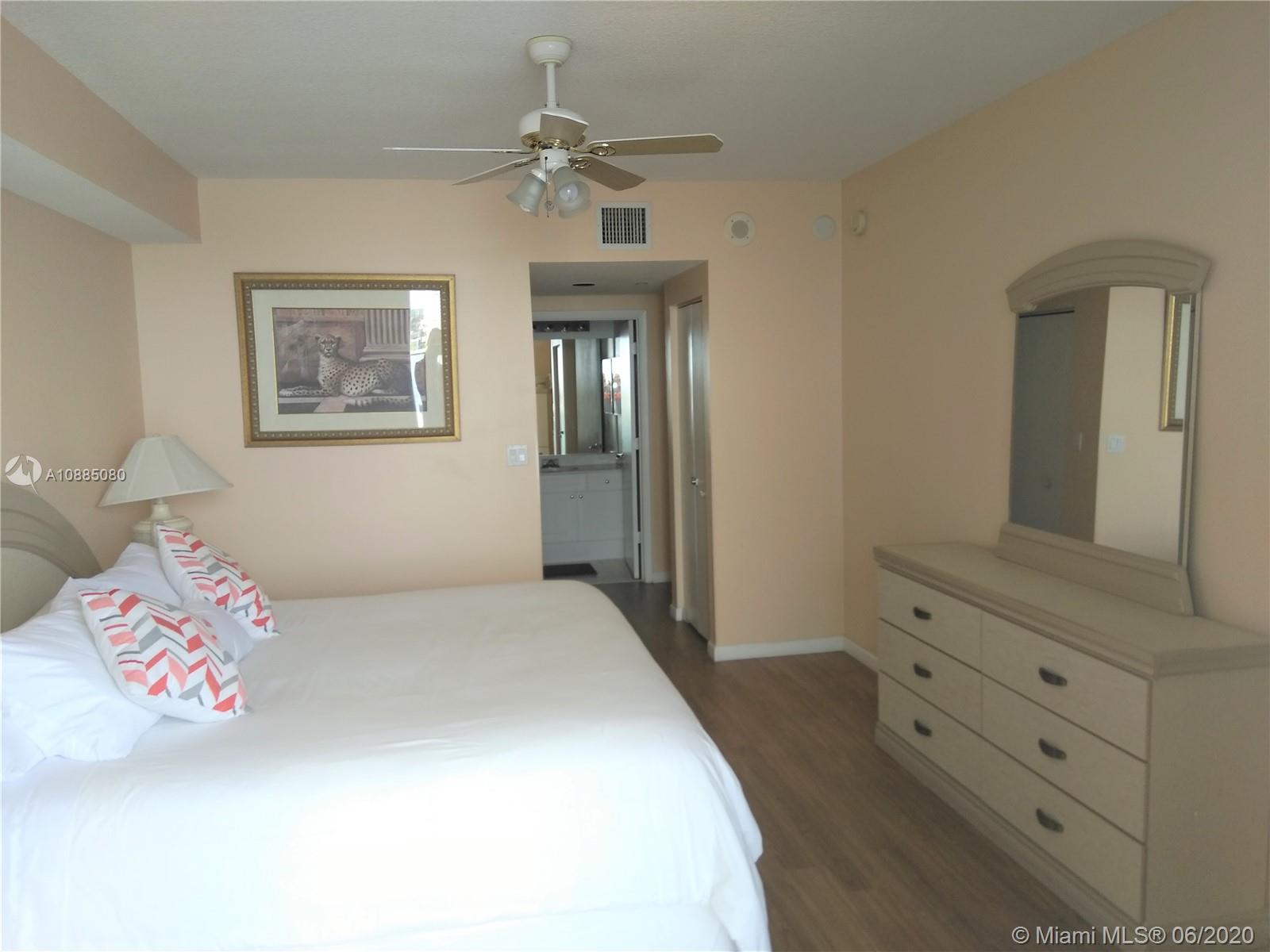 Sunny Isles Beach, FL 33160,17050 N Bay Rd #502