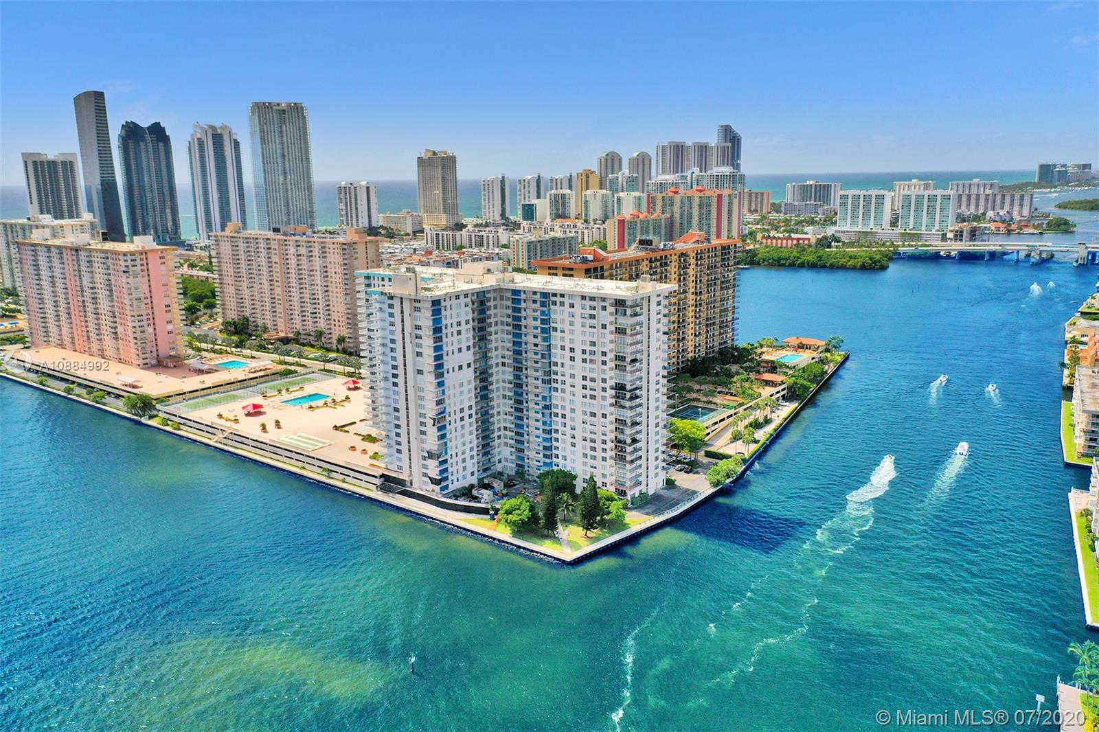 Sunny Isles Beach, FL 33160,301 174 ST #L03