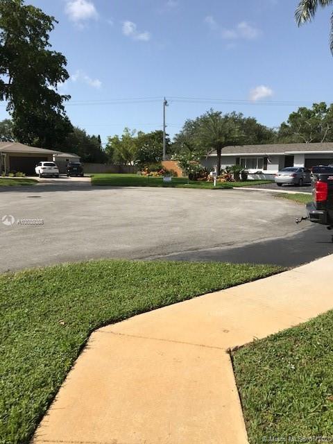 Plantation, FL 33317,Address not disclosed