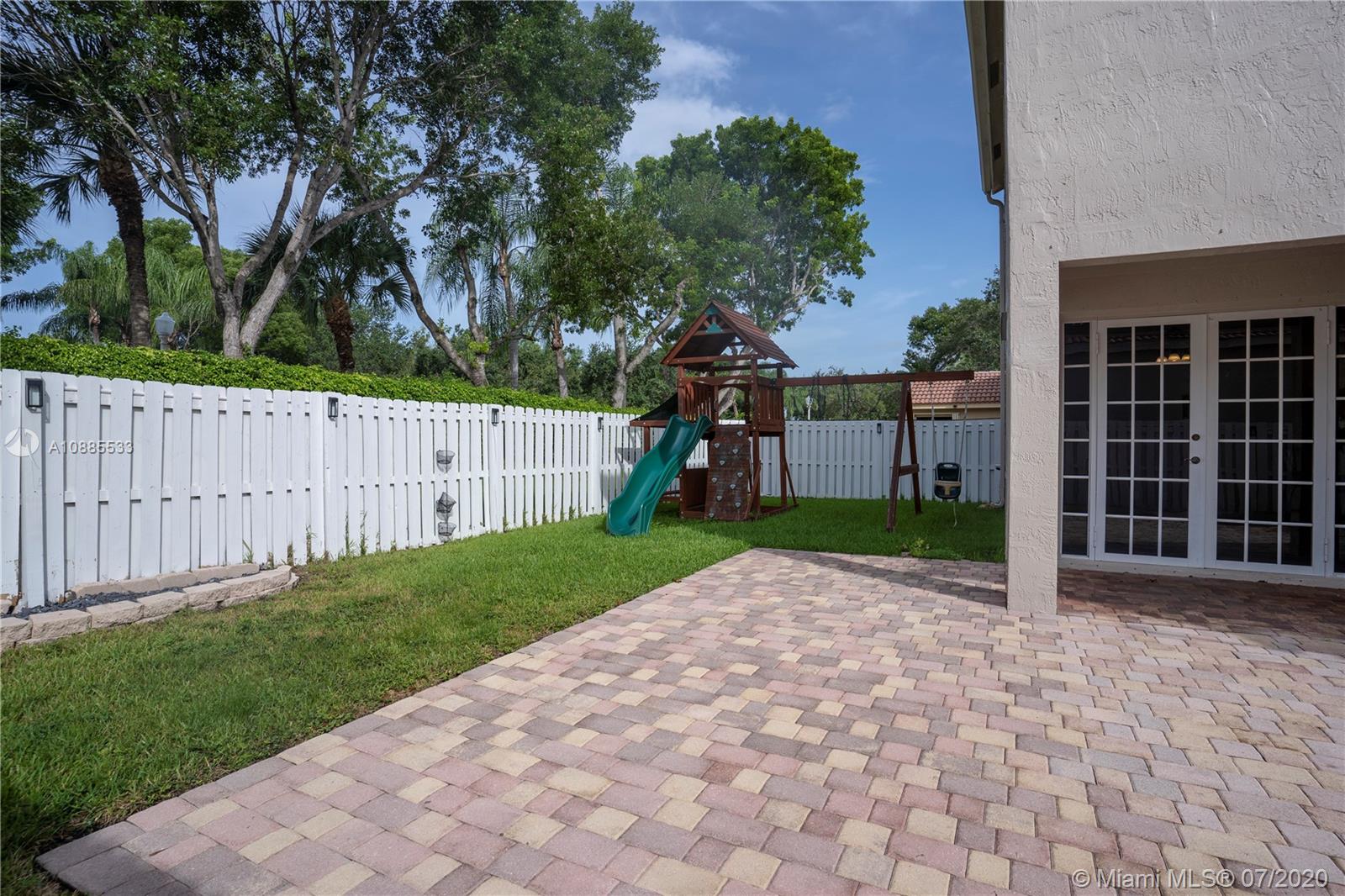 Weston, FL 33327,628 Sand Creek Cir