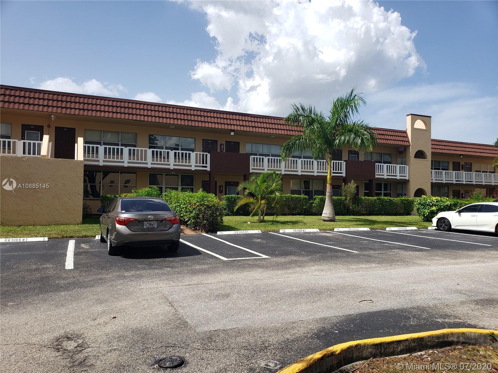 Sunrise, FL 33322,8851 Sunrise Lakes Blvd #208