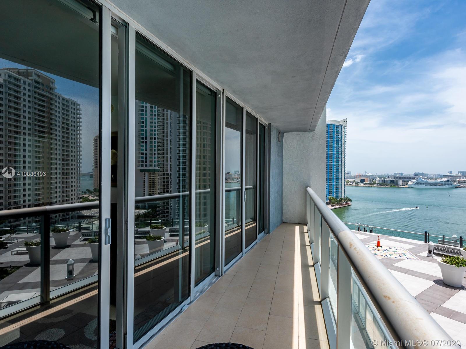 475 Brickell Ave #1607, Miami, FL 33131