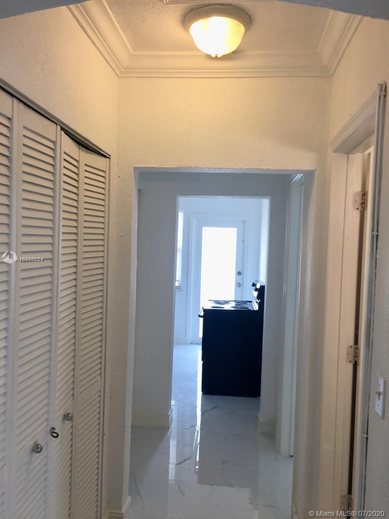 Miami Beach, FL 33141,6831 Abbott Ave #24