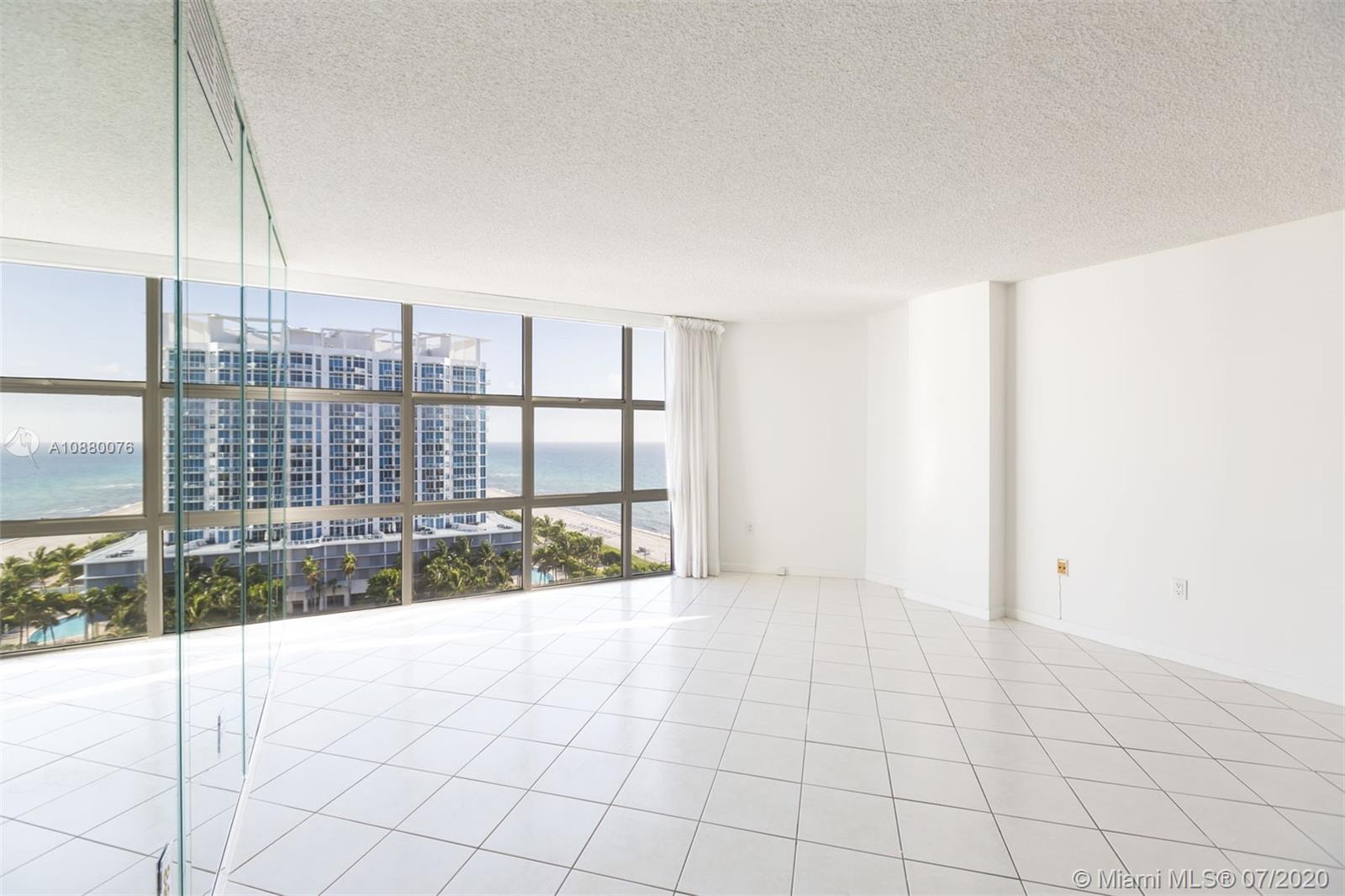 Miami Beach, FL 33141,6423 Collins Ave #1509