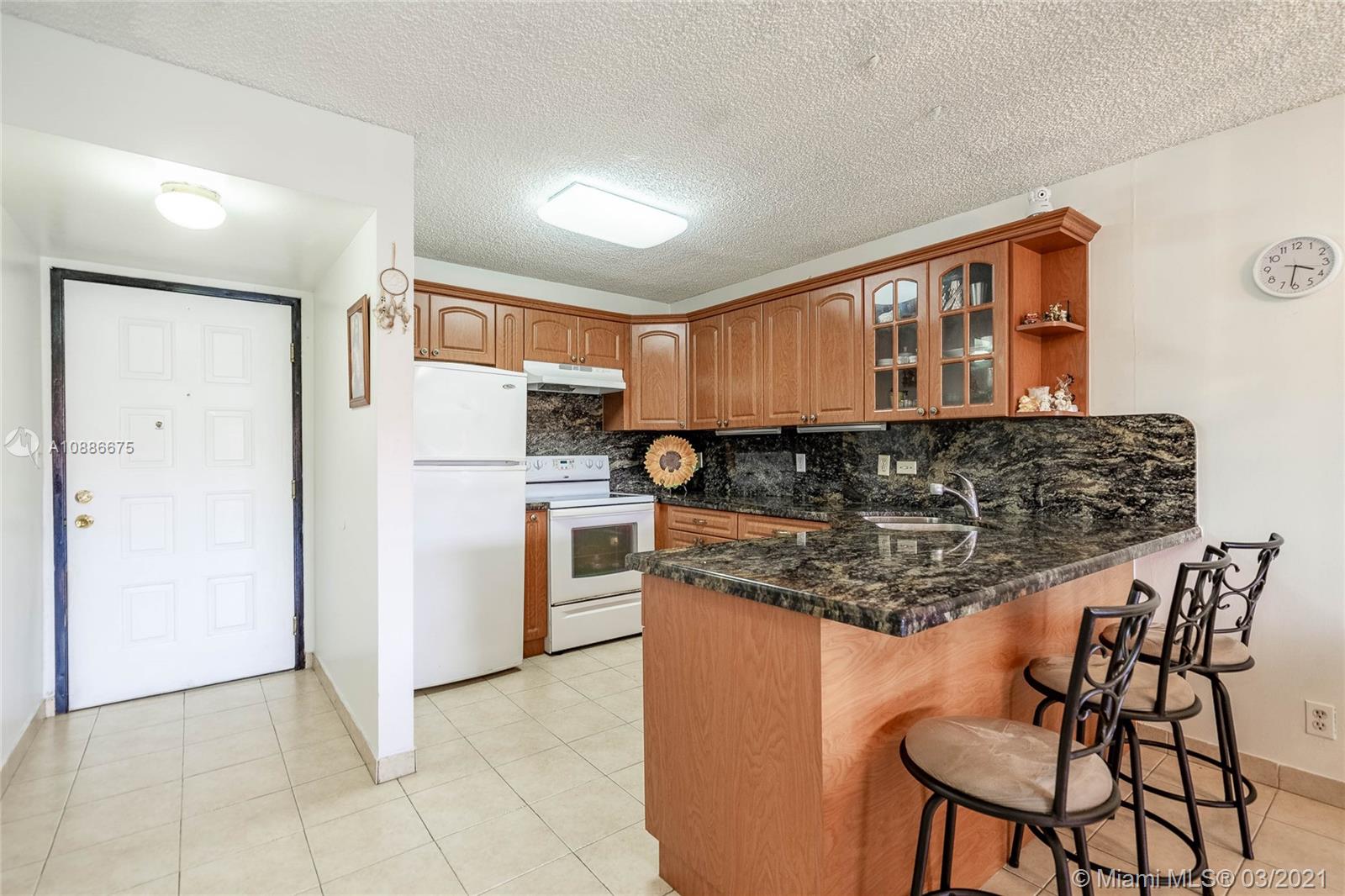 Doral, FL 33166,8005 Lake Dr #306