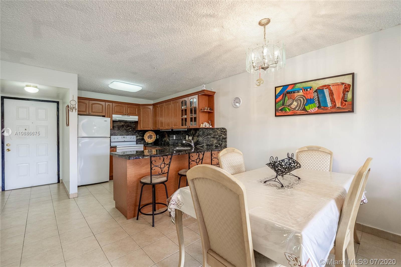 Doral, FL 33166,8005 Lake Dr #306